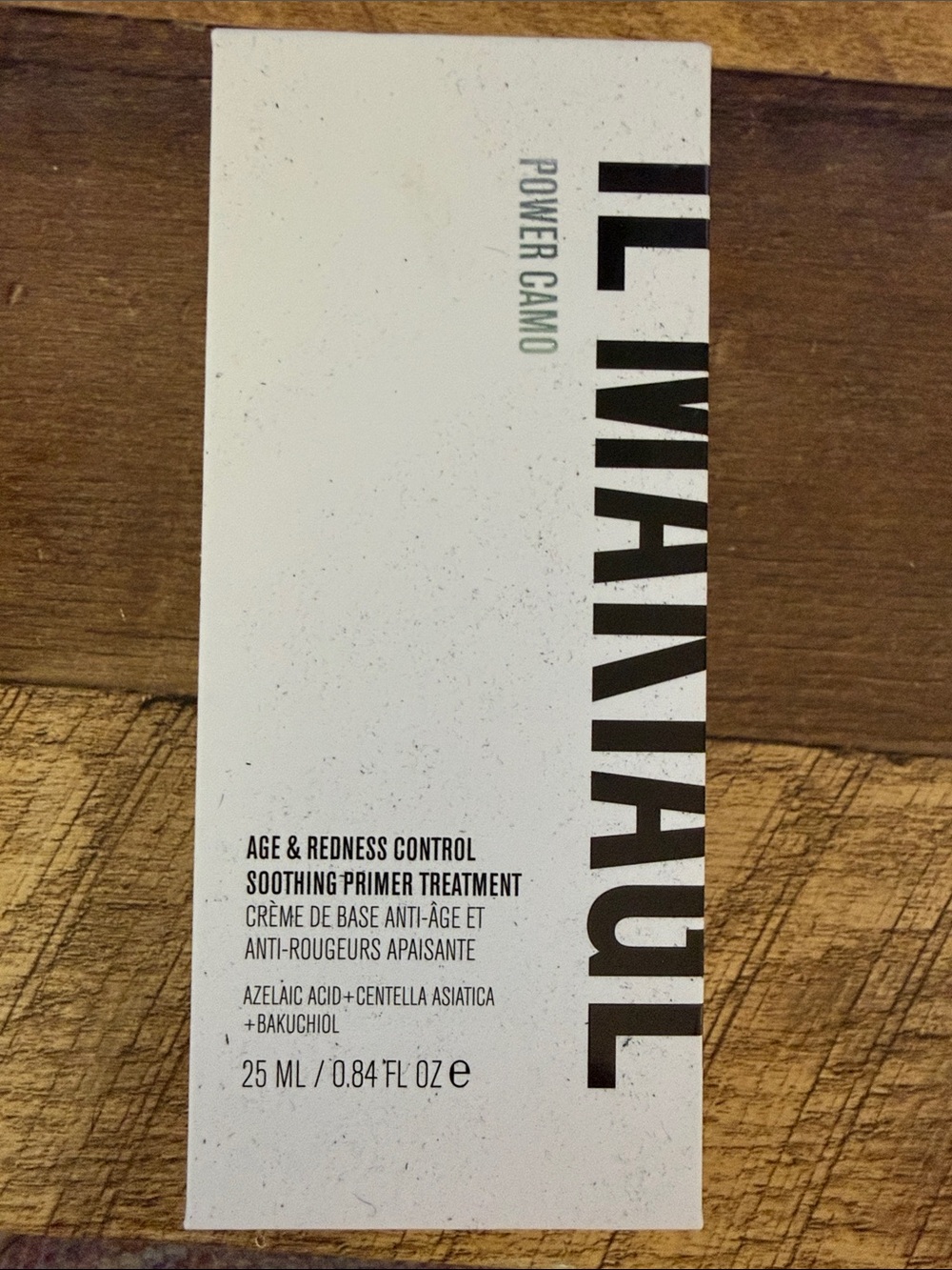 IL MAKIAGE Power Camo Soothing Primer Treatment PLUS kabuki brush